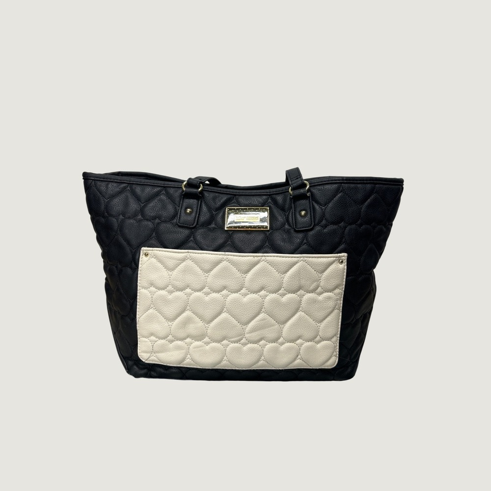 Betsey Johnson Tote Bag‎ Purse Large Black Quilted Heart Faux Leather Cream